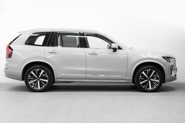 2025 Volvo XC90 L Series Ultra B5 Bright SUV Image 3