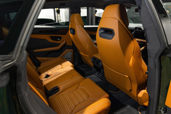 2025 Lamborghini Urus 636 SE SUV Image 25