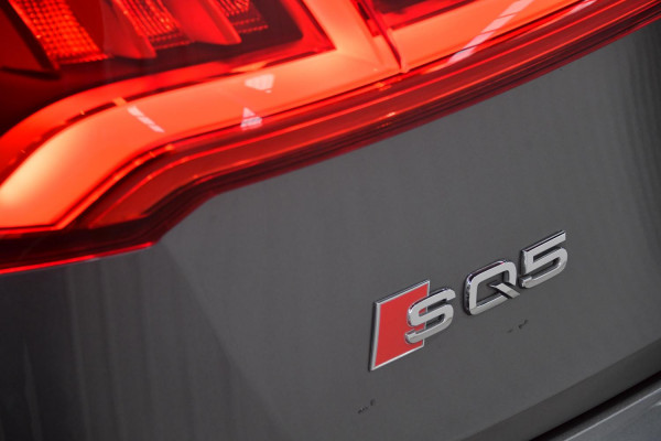 2020 Audi SQ5 FY TDI special edition SUV image 32