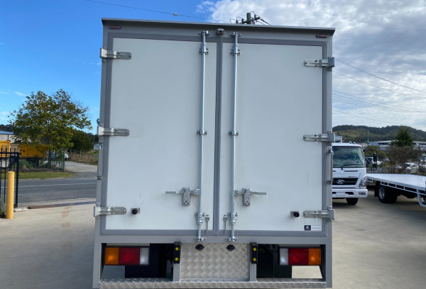 2023 MY21 Hyundai Mighty EX4 Cab Chassis Image 5