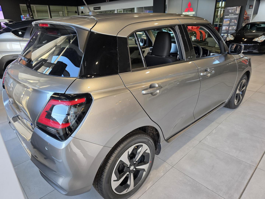 2026 Suzuki Swift UZ Hybrid GLX Hatch Image 6