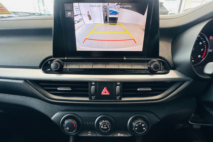 2024 Kia Cerato BD S Hatch Image 10