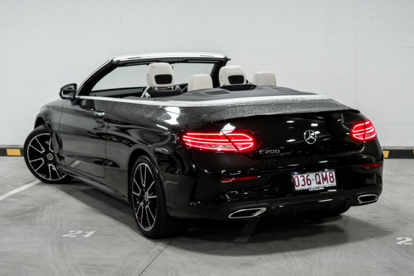 2021 Mercedes-Benz C-Class A205 C200 Convertible image 2