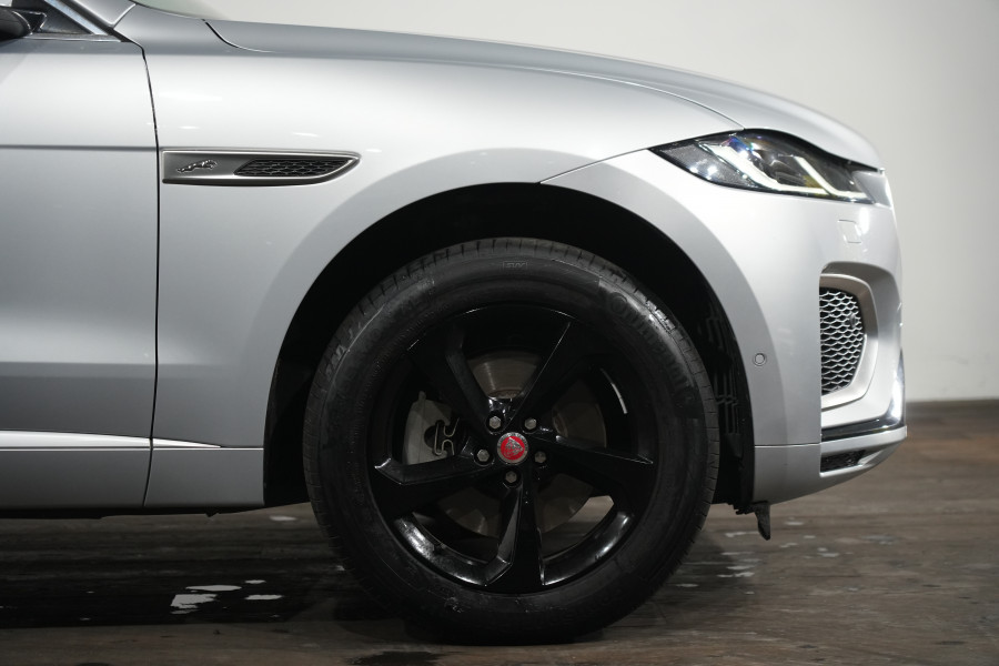 2021 Jaguar F-PACE R-Dynamic SE SUV Image 5