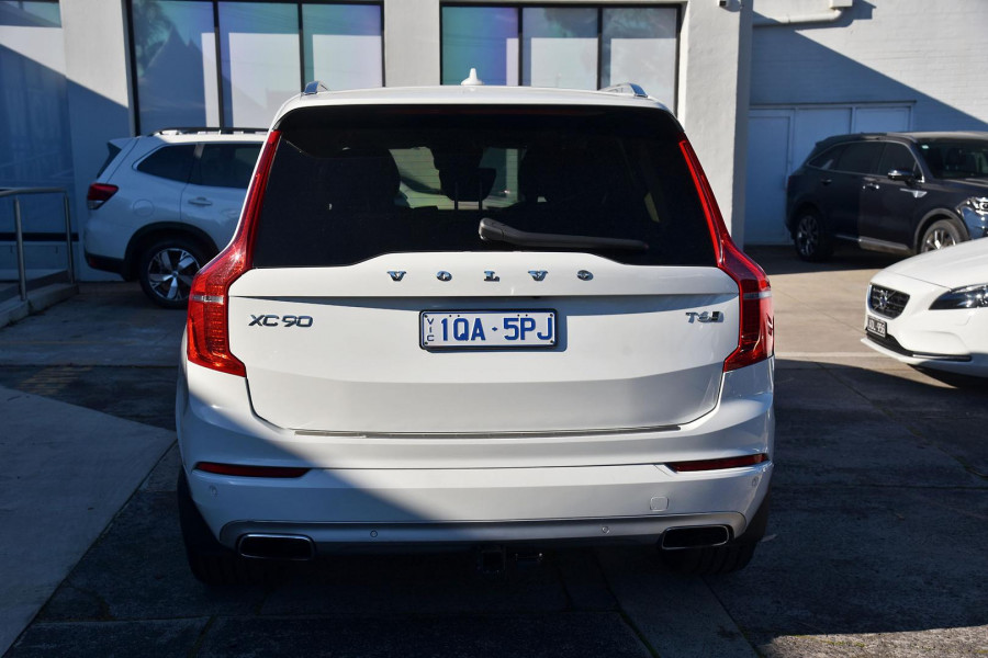 2021 Volvo XC90 L Series T6 Momentum SUV Image 4