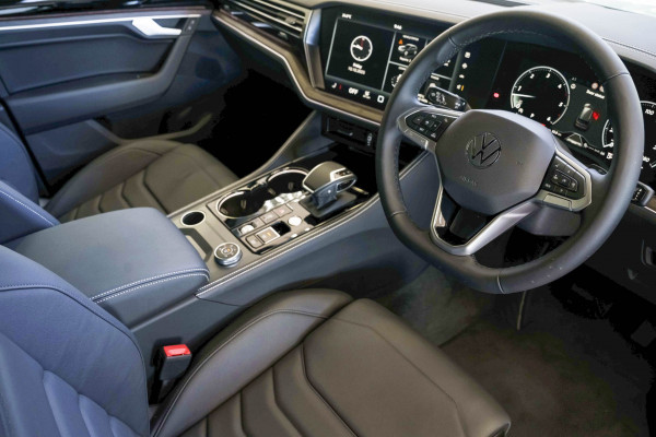 2024 Volkswagen Touareg RC 170TDI SUV Image 10