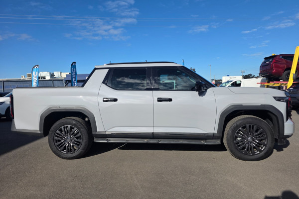 2025 MG U9 EKK1C Explore Pro Ute Image 2