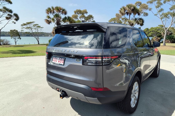 2017 Land Rover Discovery Series 5 SE SUV Image 7