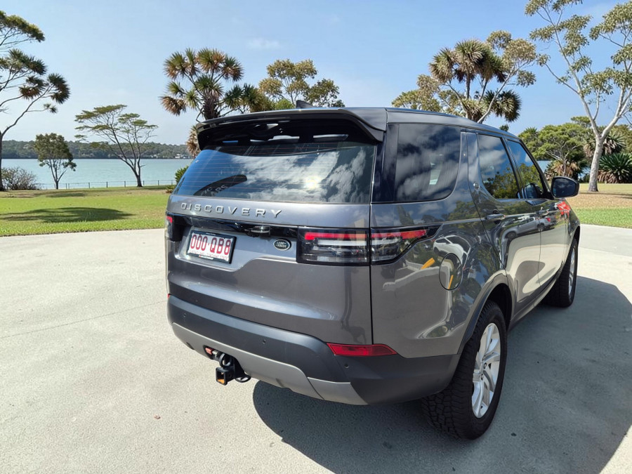2017 Land Rover Discovery Series 5 SE SUV Image 7