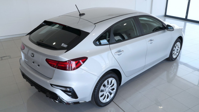 2020 MY1  Kia Cerato BD S with Safety Pack Hatchback Image 26