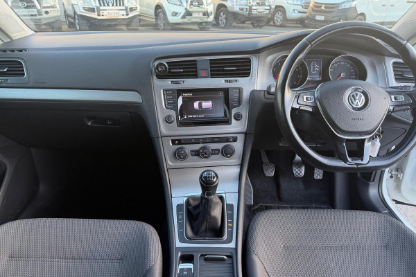 2014 MY15 Volkswagen Golf 7 90TSI Comfortline Hatch Image 14
