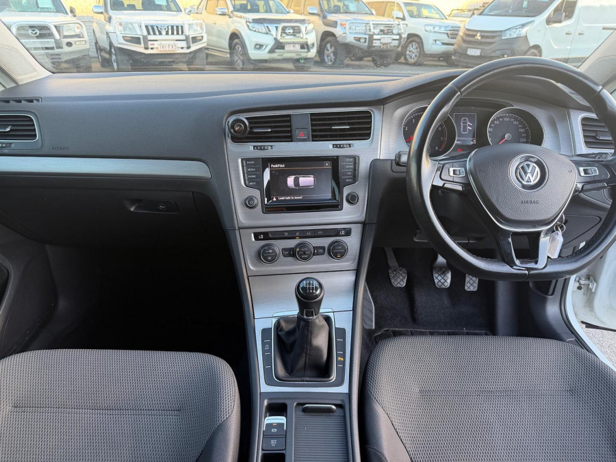 2014 MY15 Volkswagen Golf 7 90TSI Comfortline Hatch Image 14