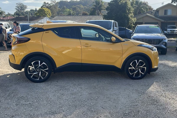 2017 Toyota C-HR NGX10R Koba SUV Image 8