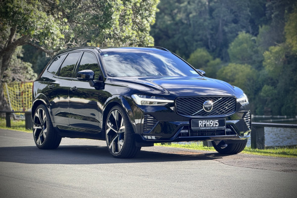 2026 Volvo XC60 UZ Ultra B5 Dark SUV