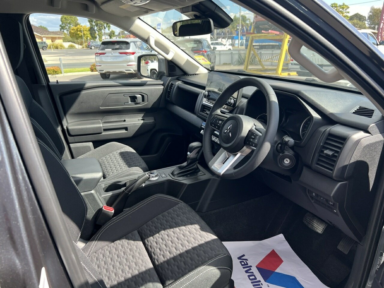 2024 MY24.5 Mitsubishi Triton MV GLX-R Ute Image 11