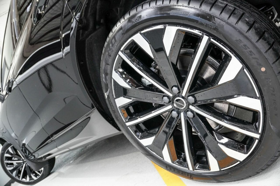 2026 Volvo XC60 UZ Ultra T8 Plug-in Hybrid Dark SUV Image 4