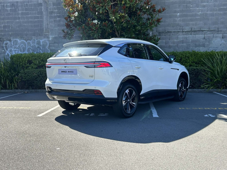 2026 MG HS Super Hybrid Excite SUV Image 3