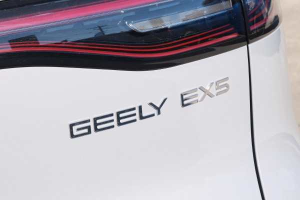 2026 MY27 Geely EX5 E245 Inspire Extended Range SUV Image 12