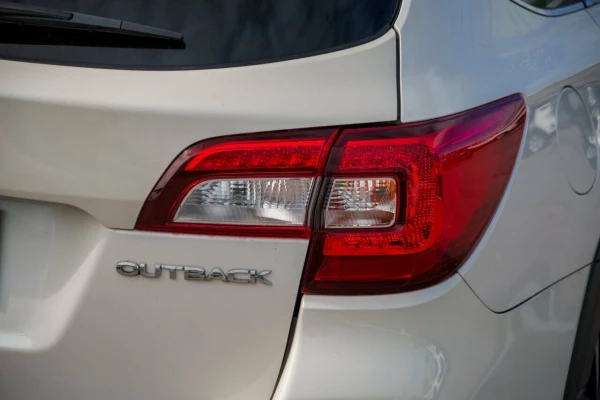 2020 Subaru Outback 6GEN 2.5i Premium SUV Image 7