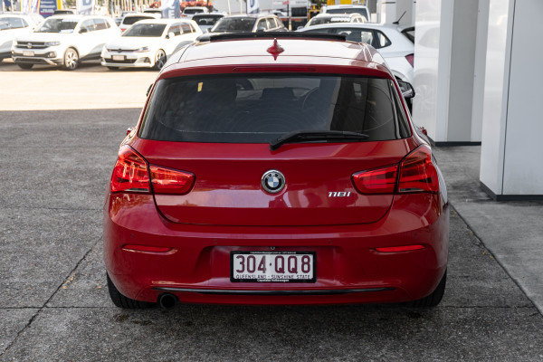 2018 BMW 1 Series 118i Sport Line Hatch image 5