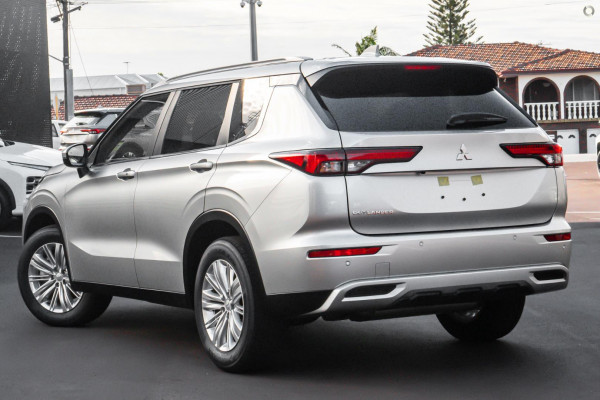 2024 Mitsubishi Outlander ZM LS SUV