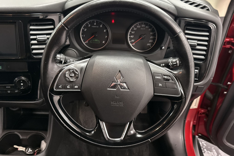 2015 MY16 Mitsubishi Outlander ZK LS SUV Image 17