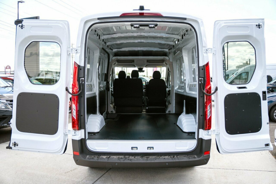 2026 MY24 LDV Deliver 9 MY24 MWB Mid Roof Van Image 8
