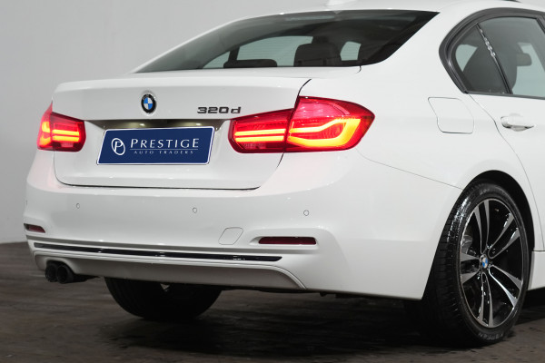 2018 BMW 3 Series 20d Sport Line Sedan image 8