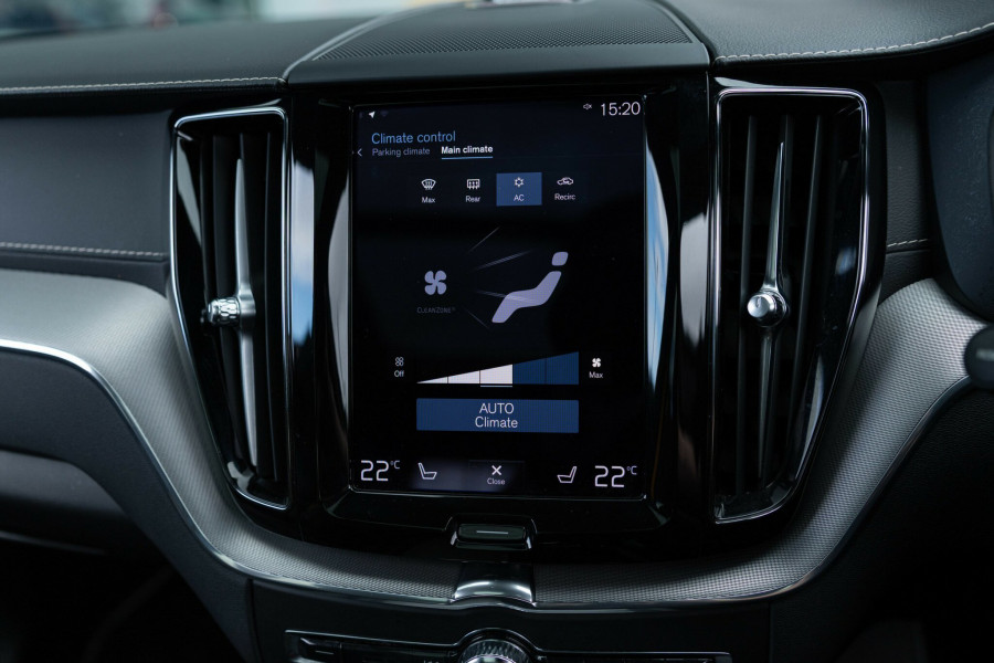 2021 Volvo XC60 UZ T8 Polestar SUV Image 25