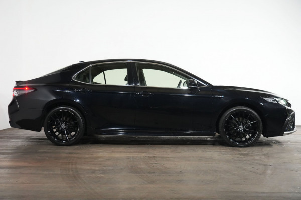 2021 Toyota Camry SX Hybrid Sedan Image 4