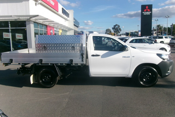 2022 Toyota Hilux TGN121R Workmate 4x2 Cab Chassis