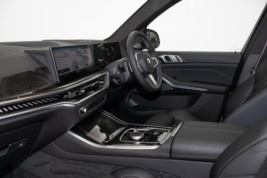 2026 BMW X5 G05 LCI M60i SUV