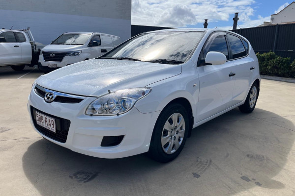2008 Hyundai i30 FD Hatch Image 3