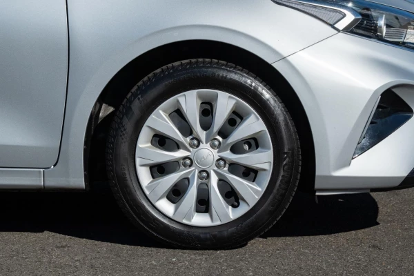 2024 Kia Cerato BD S Hatch Image 22