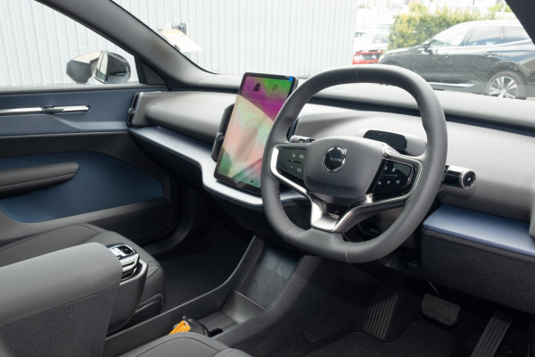 2024 Volvo EX30  Twin Motor Performance Ultra SUV Image 6