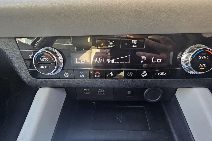 2024 Mitsubishi Outlander ZM Exceed SUV Image 10