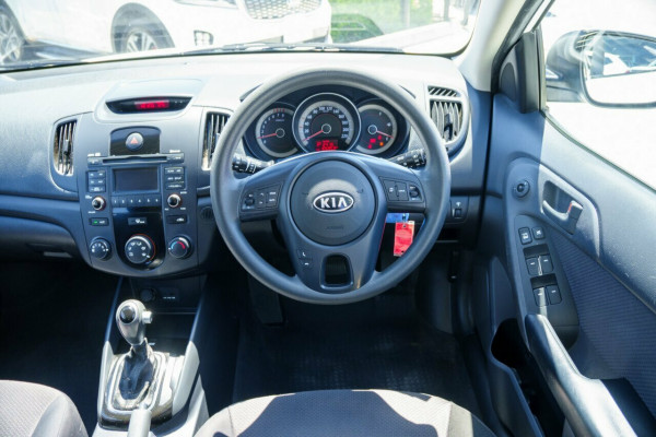 2011 MY12 Kia Cerato TD Si Hatch Image 10