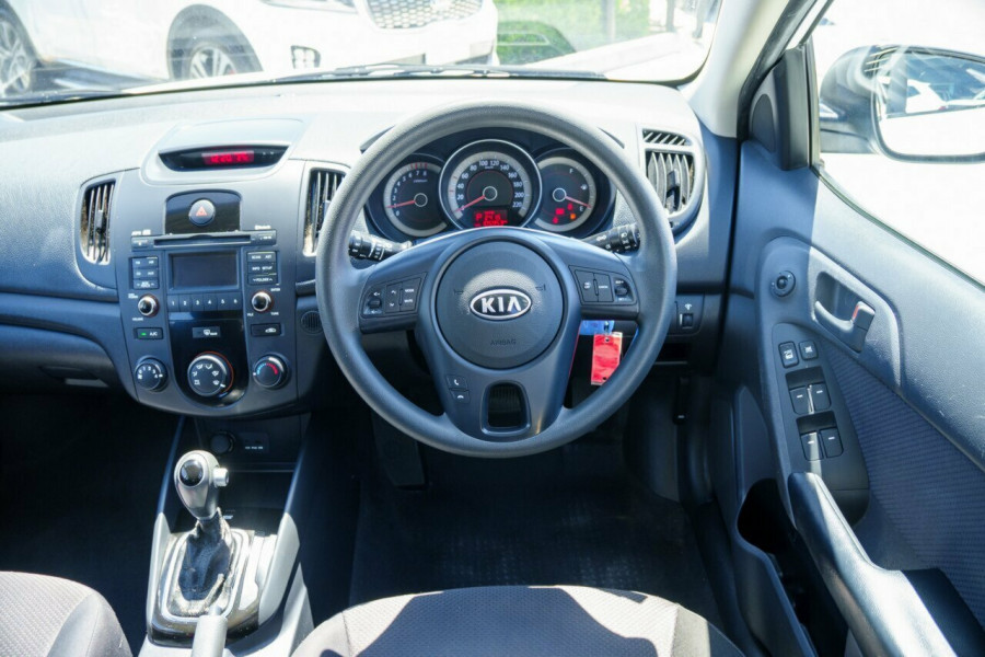 2011 MY12 Kia Cerato TD Si Hatch Image 10