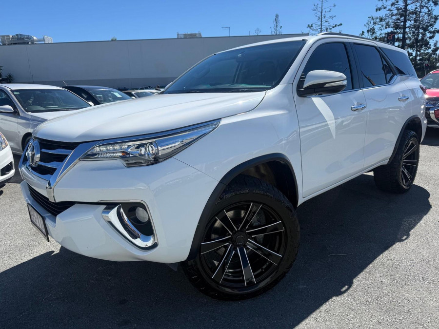 2016 Toyota Fortuner GUN156R Crusade SUV Image 1