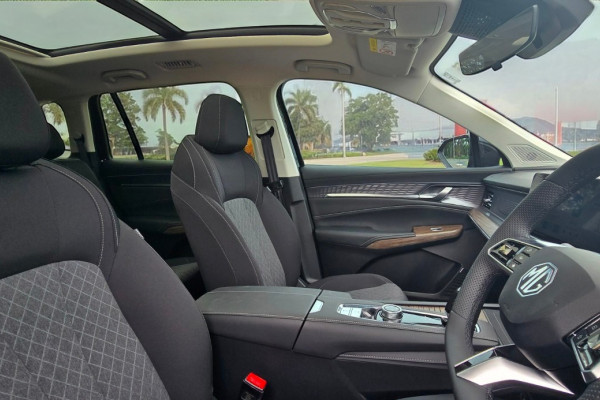2025 MG QS IS31 Excite SUV Image 2