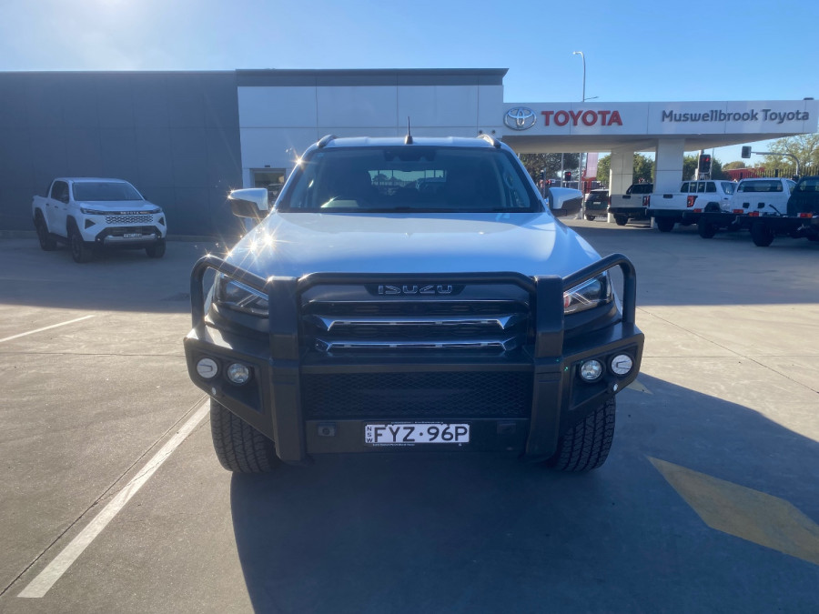 2021 Isuzu MU-X RJ LS-T SUV Image 2