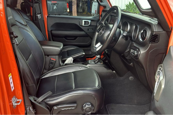 2018 Jeep Wrangler JK Overland SUV Image 23