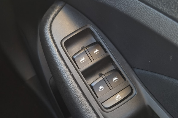 2021 MG ZS AZS1 Essence SUV Image 18
