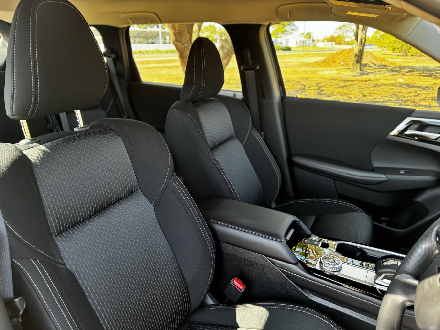2026 Mitsubishi Outlander ZM ES SUV Image 10