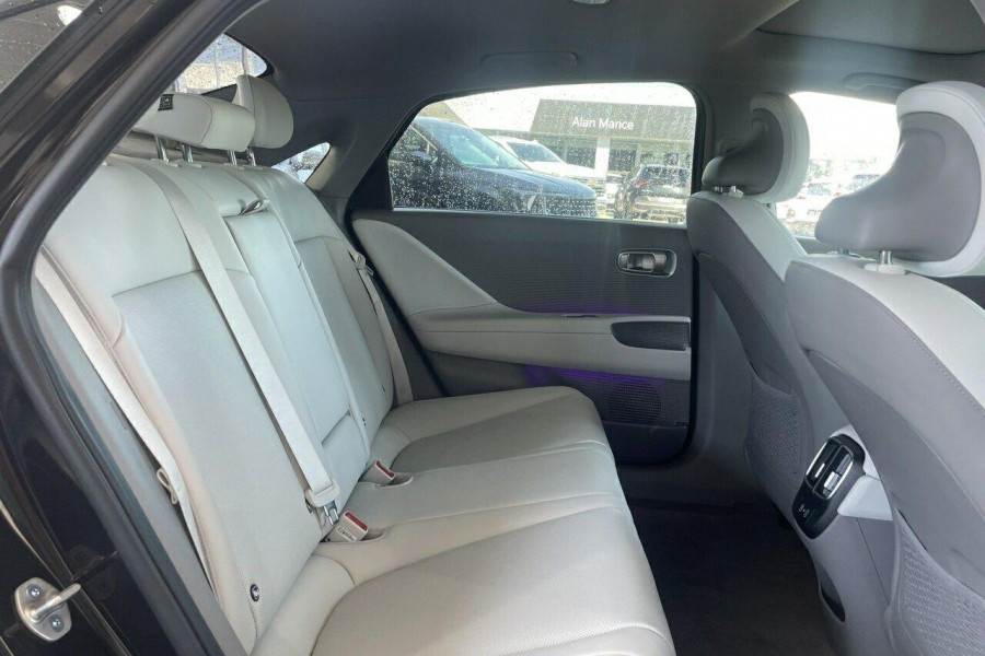 2023 Hyundai IONIQ 6 CE.V1 Epiq Sedan Image 11