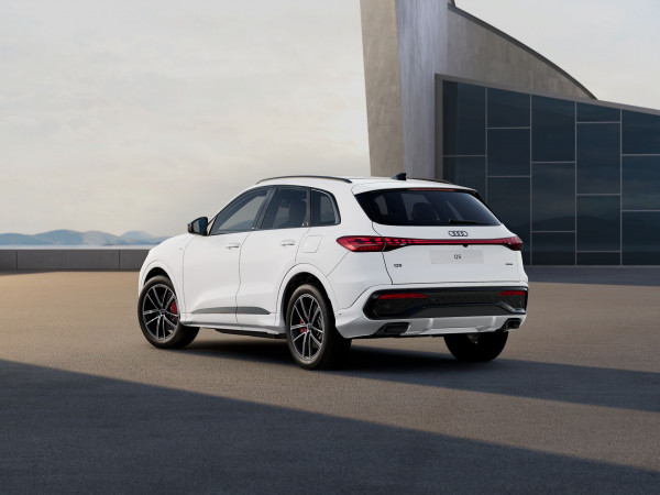 2026 MY25 Audi Q5 GU e-hybrid 270kW SUV image 5