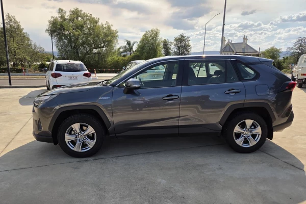 2022 Toyota RAV4 AXAH52R GX SUV Image 5