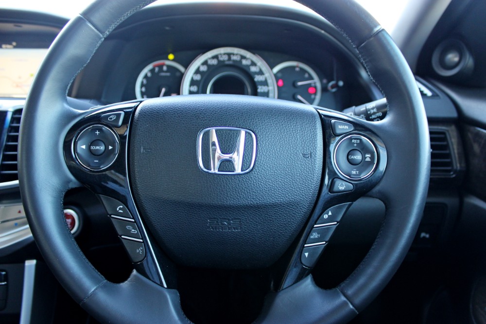 2013 Honda Accord 9th Gen  VTi-L Sedan Image 25