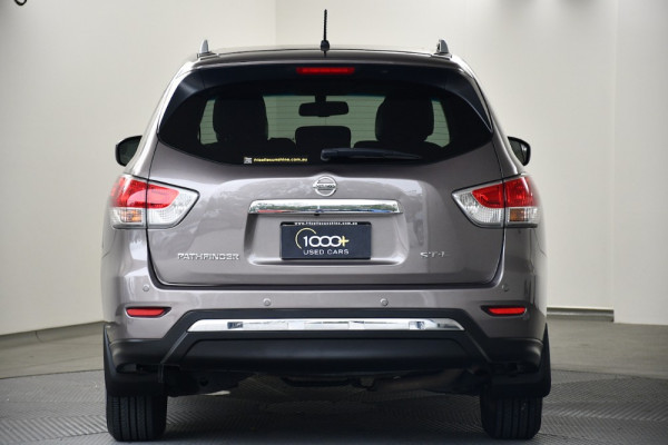 2013 MY14 Nissan Pathfinder R52 MY14 ST-L Suv Image 4