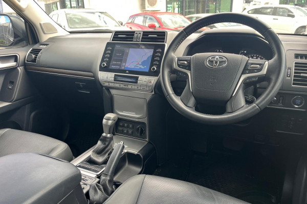 2021 Toyota LandCruiser Prado GDJ150R VX SUV Image 10
